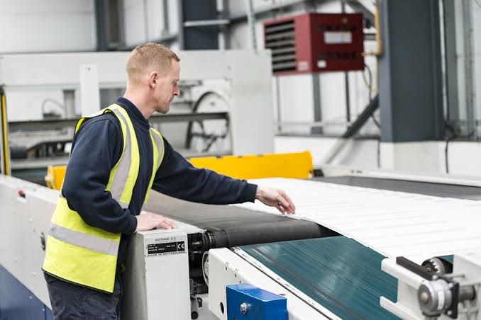 Lemination Machine Operator